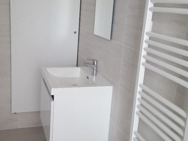 Appartement 1 pièce Bédarieux 27.80m² 380€ à louer