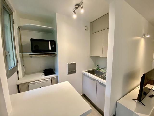 Appartement 1 pièce Boulogne Billancourt 27.61m² 1058€ à louer