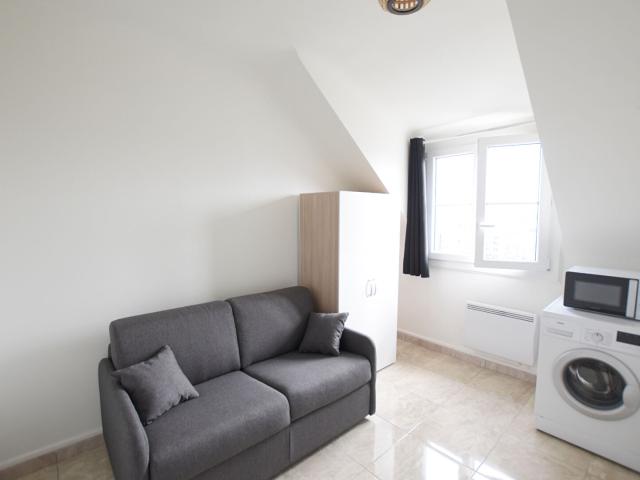 Appartement 1 pièce Courbevoie 10.42m² 690€ à louer l'Adresse