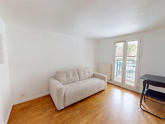 Appartement 1 pièce Courbevoie 25.57m² 1070€ à louer