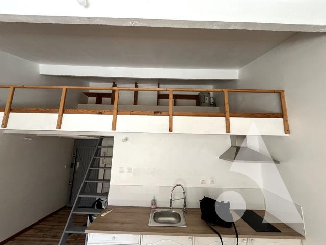 Appartement 1 pièce de 30 m² + mezzanine+ terrasse En plei. 30m² Salernes