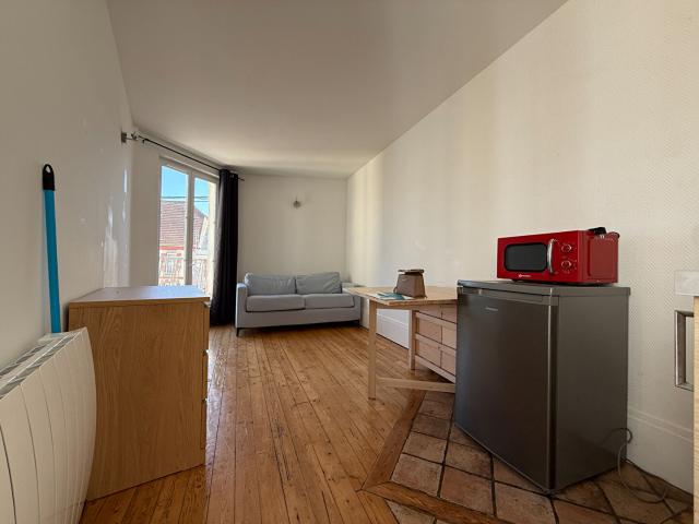 Appartement 1 pièce Dourdan 21.00m² 580€ à louer l'Adresse