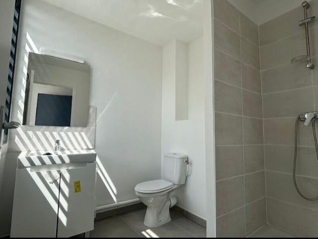 Appartement 1 pièce Fort de France 31.70m² 446€ à louer l'Adresse