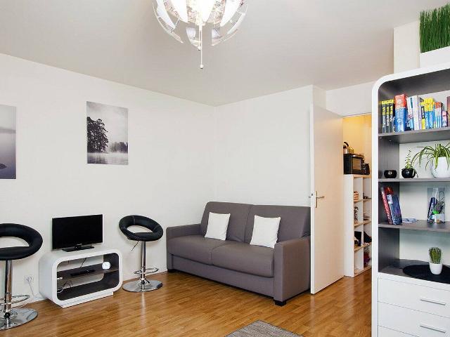 Appartement 1 pièce LONG CHAMPS