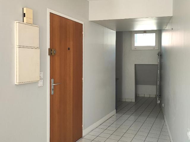 Appartement 1 pièce Louveciennes 35.00m² 854€ à louer