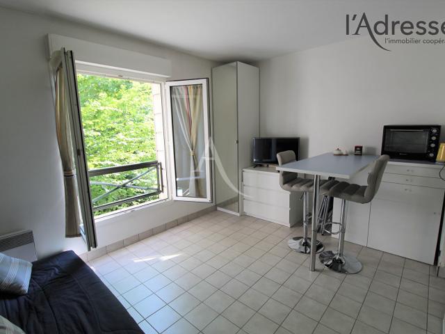 Appartement 1 pièce Puteaux 19.00m² 832€ à louer l'Adresse