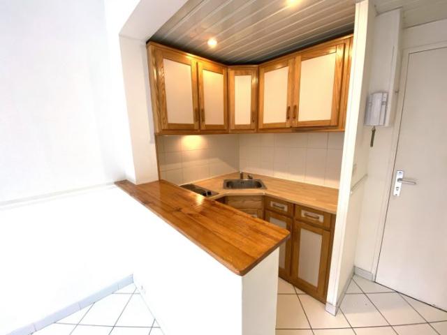 Appartement 1 pièce Parc Montaigne