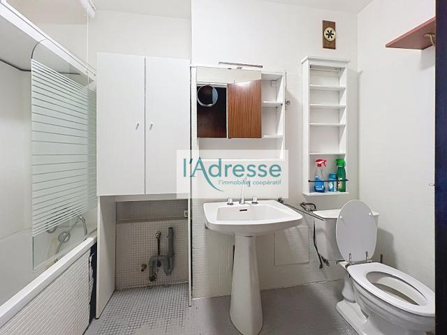 Appartement 1 pièce Paris 08 27.06m² 1205€ à louer