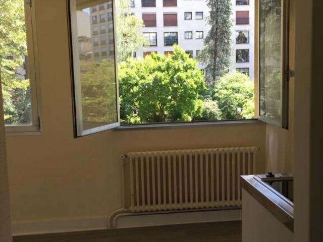 Appartement 1 pièce Paris 16 11.91m² 474€ à louer