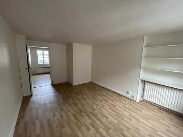 Appartement 1 pièce Paris 17 27.36m² 1070€ à louer l'Adresse