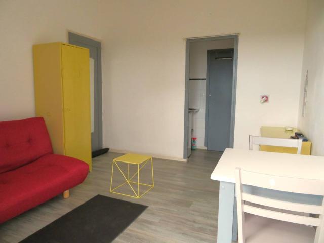 Appartement 1 pièce + PARKING