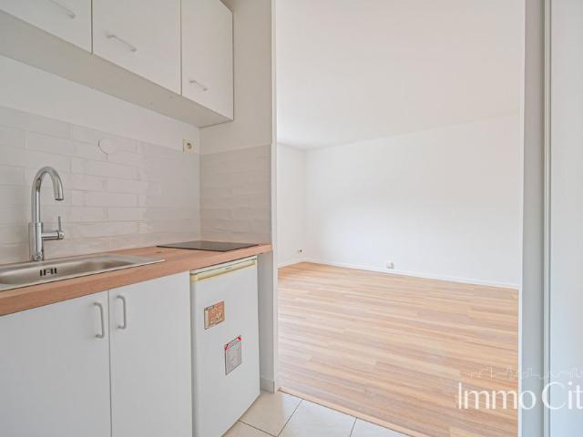 Appartement 1 pièce studio 25.45m²