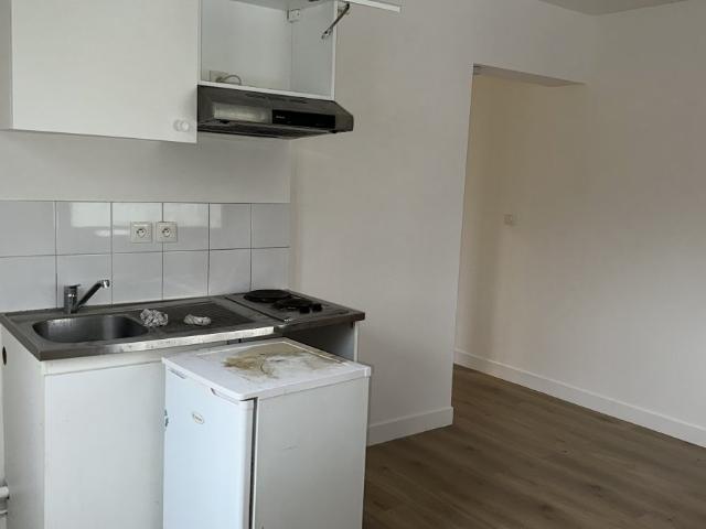 Appartement 1 pièce studio 28m²