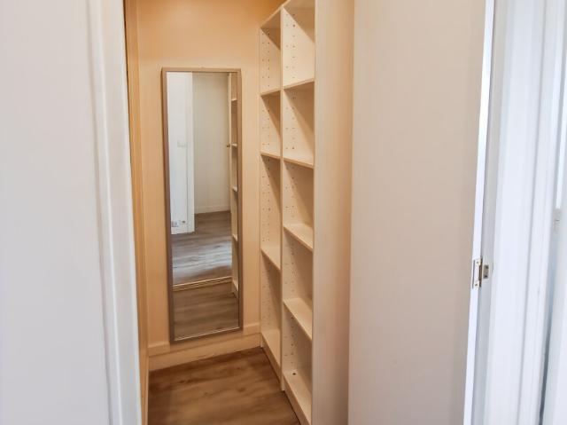 Appartement 1 pièce Suresnes 36.05m² 1045€ à louer