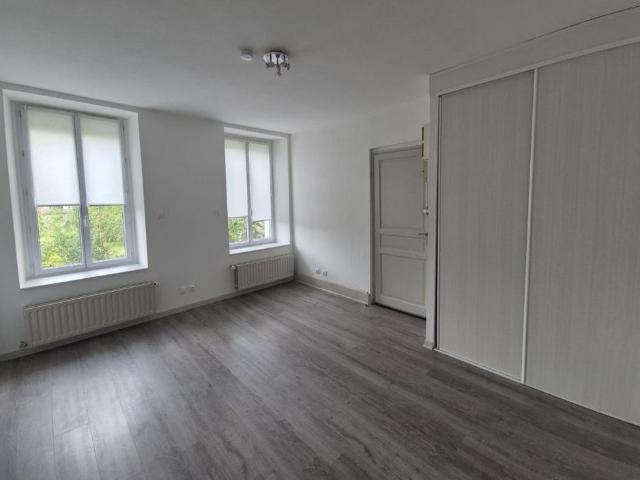 APPARTEMENT 1 pièce s 11m²