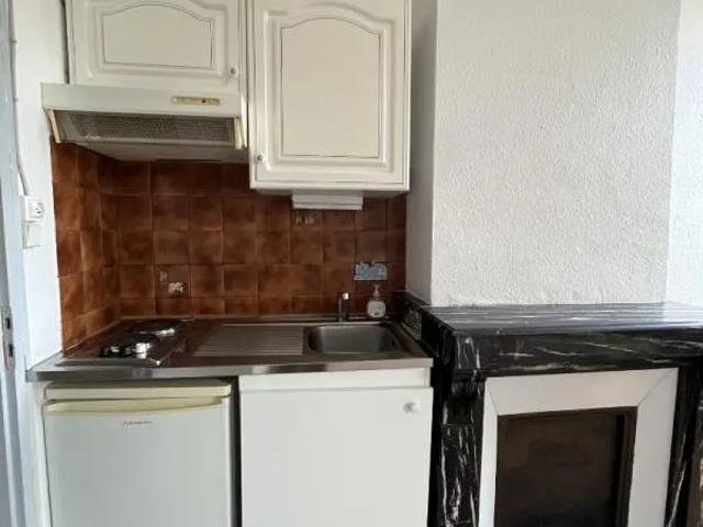 APPARTEMENT 1 pièce s 19m²