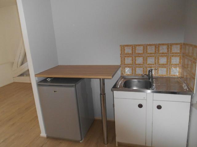 APPARTEMENT 1 pièce s 19m²