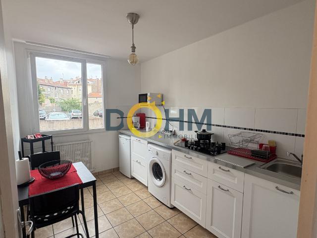 Appartement 1 pièce s 1 chambre s 31.61 m²