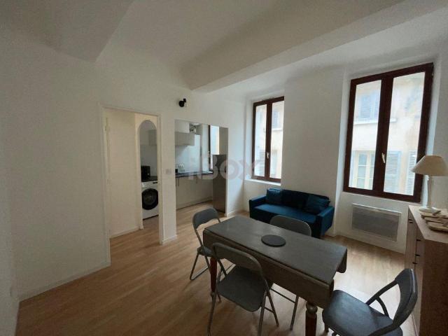 Appartement 1 pièce s 1 chambre s 32.2 m²