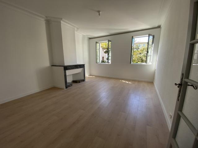 Appartement 1 pièce s 34 m²