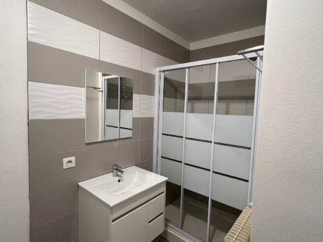 Appartement 1 pièce s 28.8 m²