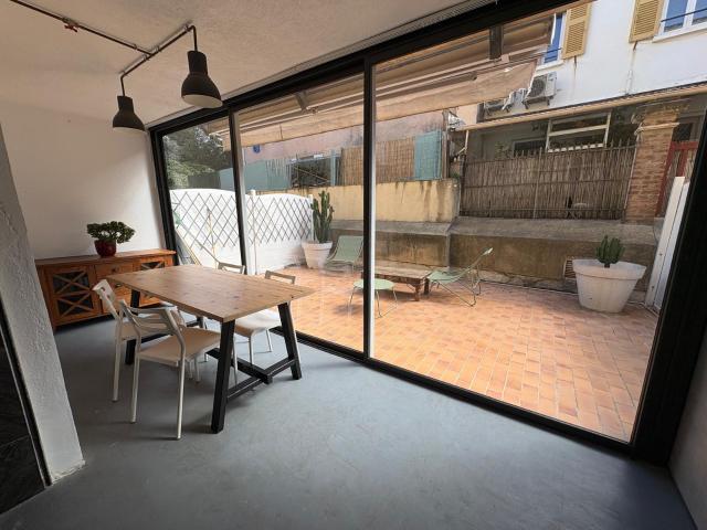 Appartement 1 pièce s 30 m²