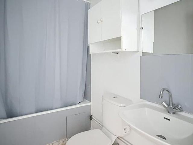 Appartement 1 pièce s 30 m²