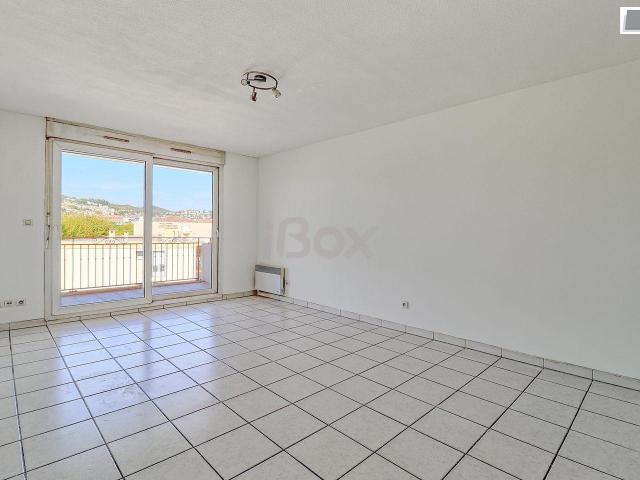 Appartement 1 pièce s 31.9 m²