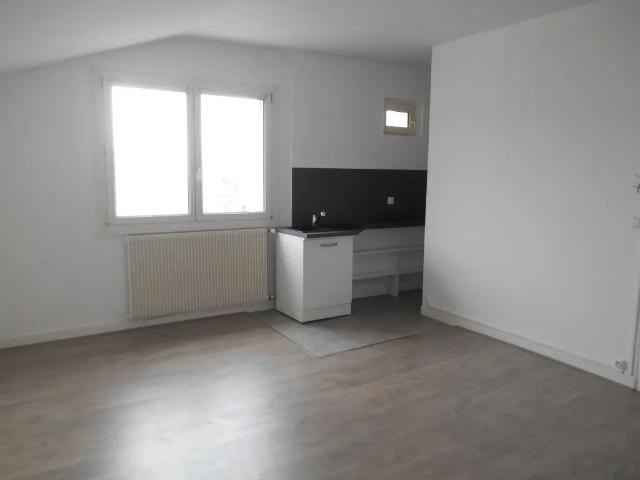 APPARTEMENT 1 pièce s 33m²