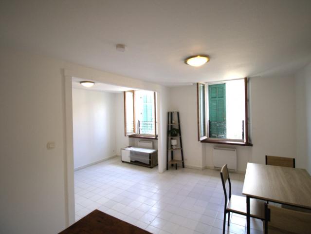 Appartement 1 pièce s 38 m²