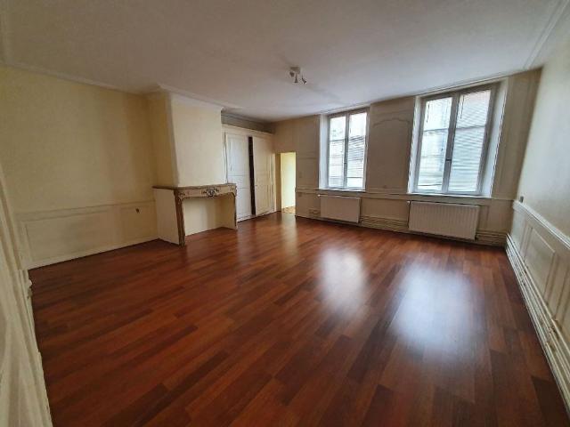 APPARTEMENT 1 pièce s 39m²