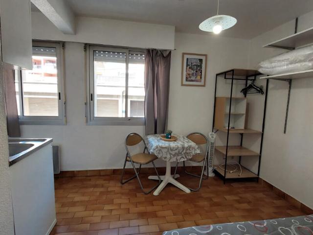 Appartement 1 pièce Sète 13.00m² 320€ à louer