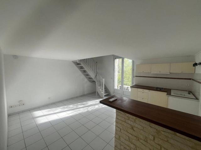 Appartement 1 pièce T1 Bis Mezzanine