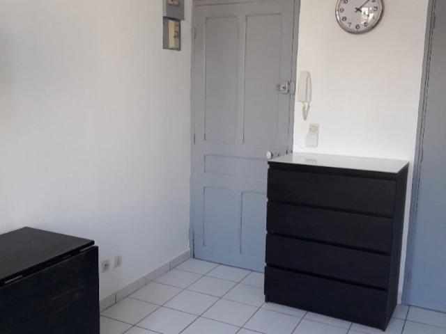 Appartement 1 pièce 14 m²