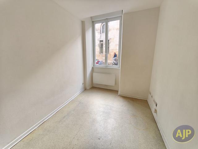 Appartement 1 pièce 14 m²