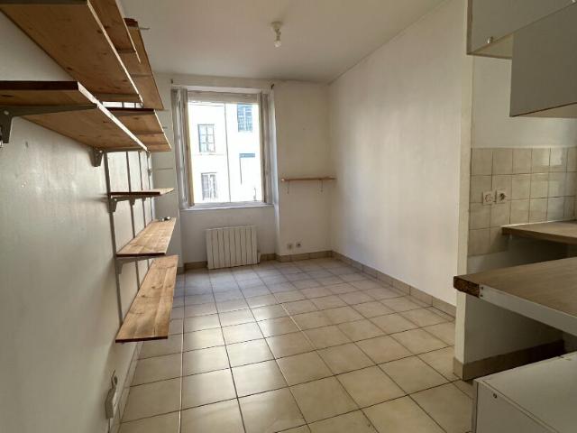 Appartement 1 pièce 14 m²