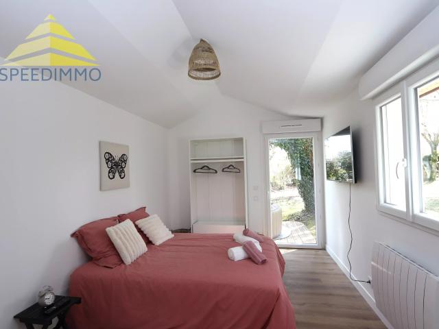 Appartement 1 pièce, 14 m² à louer à Mandres les Roses 94520