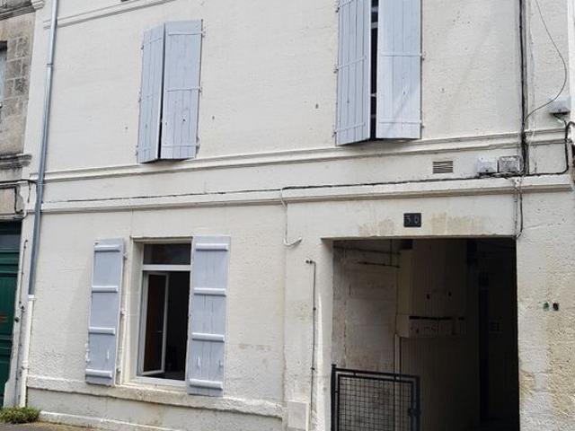 Appartement 1 pièce, 14 m² à louer à Angoulême 16000