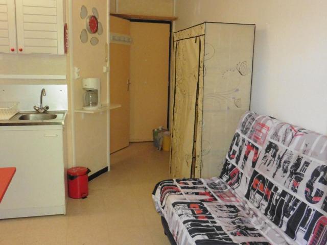 Appartement 1 pièce, 14 m² à louer à Saint Genis Laval 69230