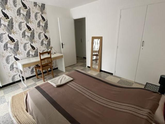 Appartement 1 pièce, 14 m² à louer à Toulon 83000