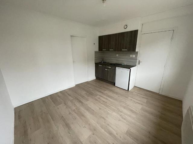 Appartement 1 pièce, 16 m² à louer à Longuenesse 62219