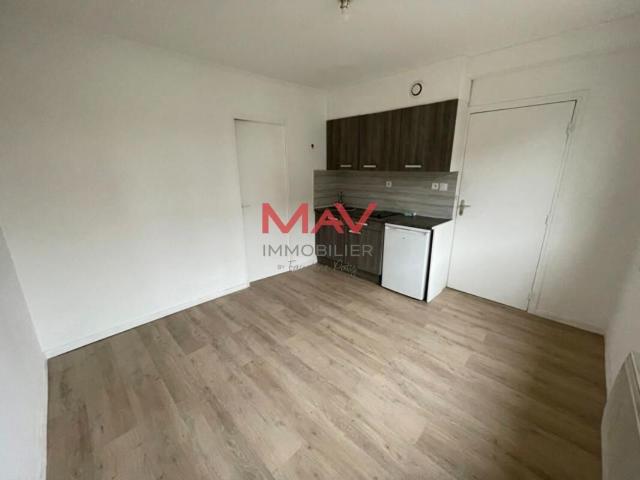 Appartement 1 pièce, 16 m² à louer à Longuenesse 62219