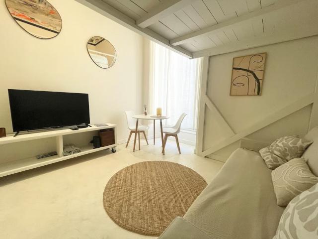Appartement 1 pièce, 17 m² à louer à Nice 06000