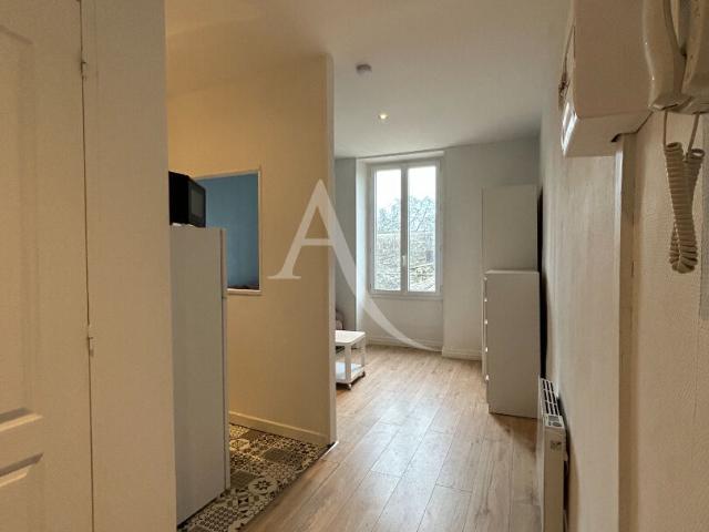 Appartement 1 pièce, 17 m² à louer à Jonzac 17500