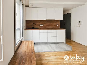 Studio rénové DPE C parking en sus