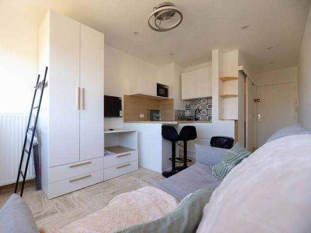 Appartement 1 pièce, 18 m² à louer à Mandelieu la Napoule 06210