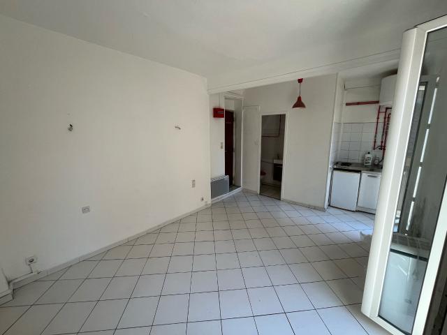 Appartement 1 pièce, 18 m² à louer à Marseille 2 13002