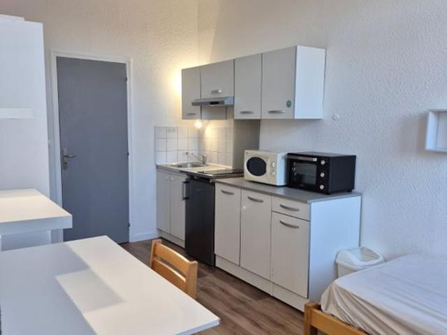 Appartement 1 pièce, 18 m² à louer à Lille 59000