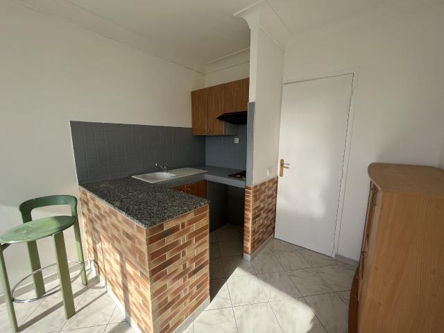 Appartement 1 pièce, 19 m² à louer à Marseille 8 13008