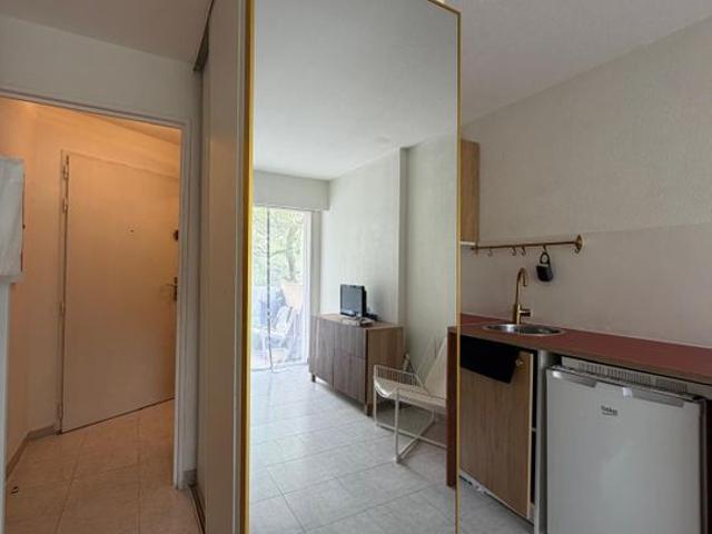 Appartement 1 pièce, 19 m² à louer à Nice 06000